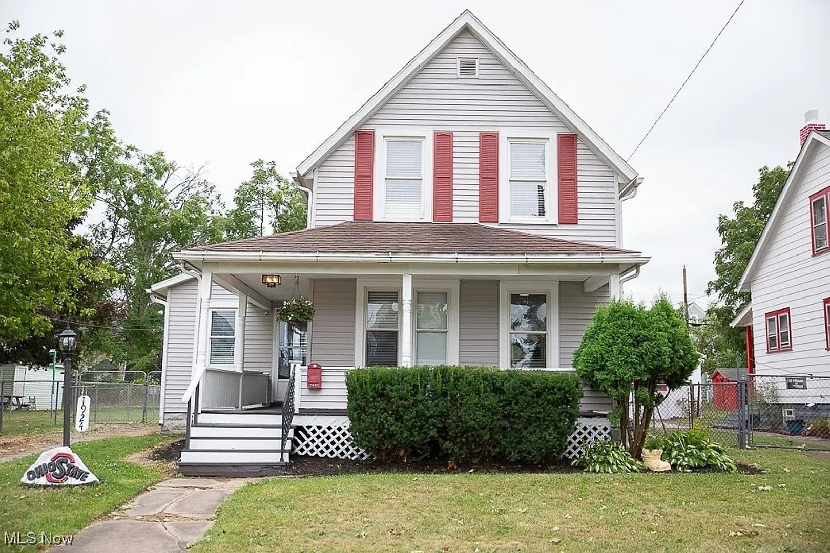 1924 E 30th St – photo 1