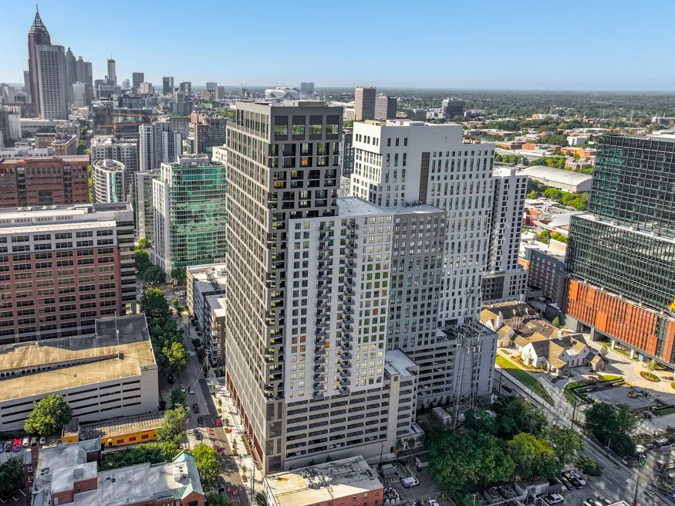 Momentum Midtown – photo 4