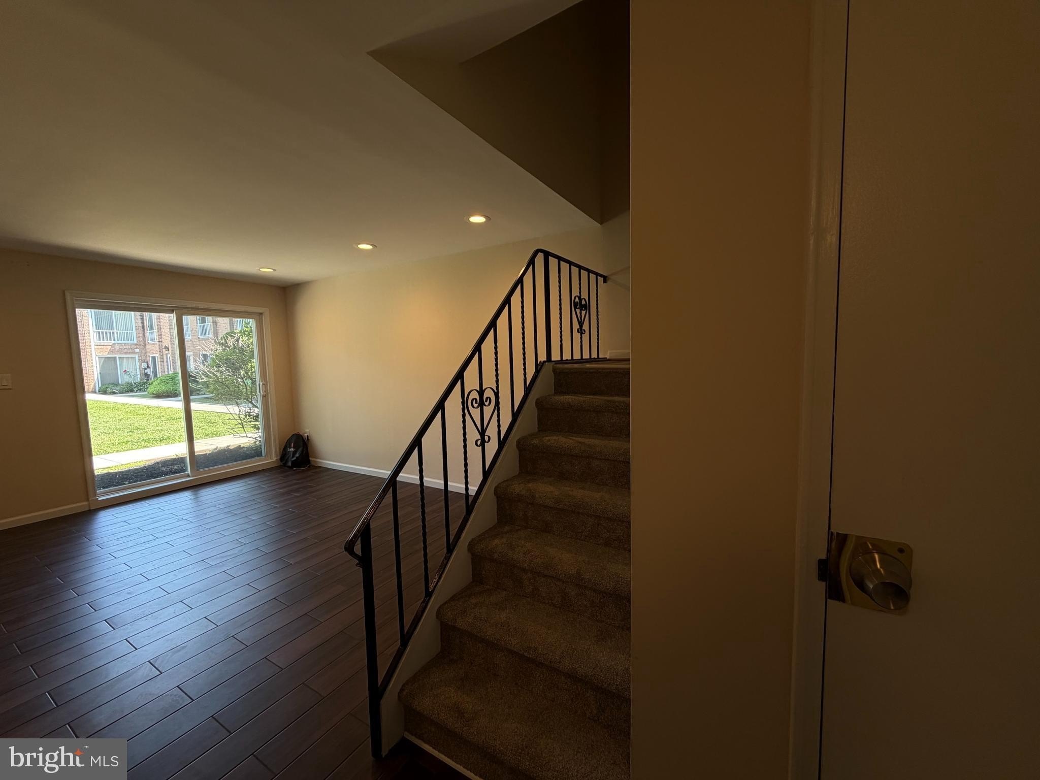 406 Brandywine Ct – photo 3