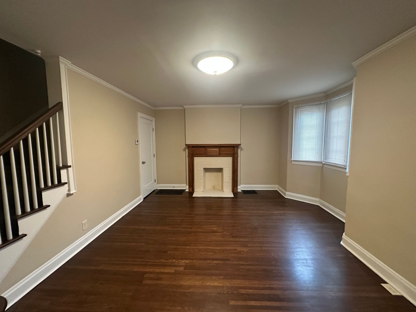 1860 Barrington Rd unit 1860 Barrington Rd – photo 2
