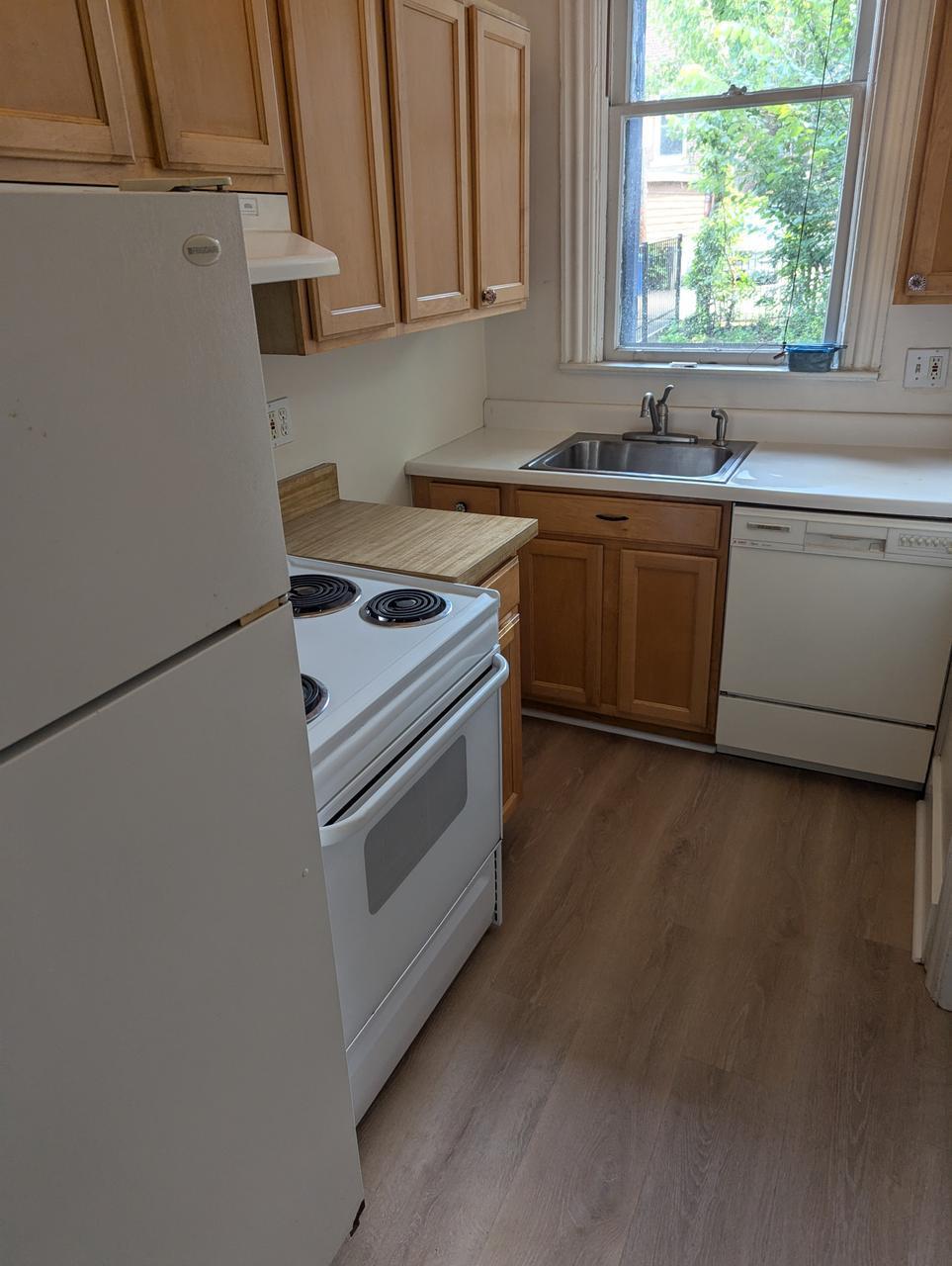 5414 Howe St unit 1 – photo 5