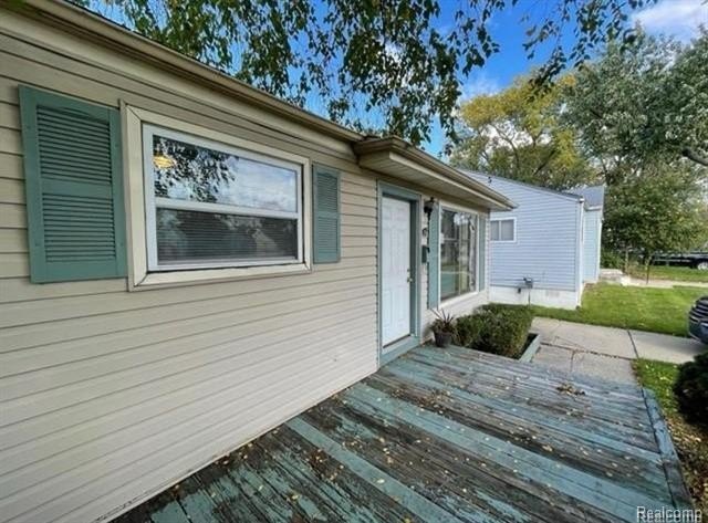 47 E Barrett Ave – photo 3