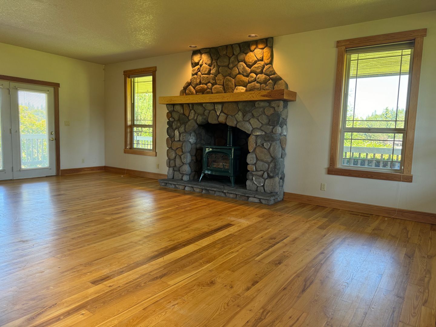 19383 Pine St – photo 5