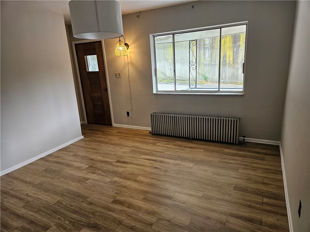 537 6th St – photo 5