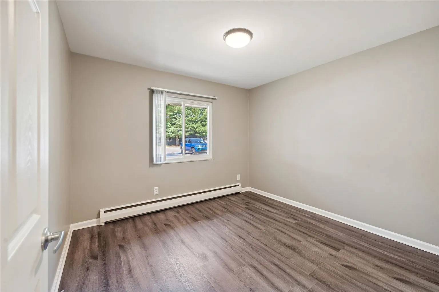 3808 W Sylvania – photo 1