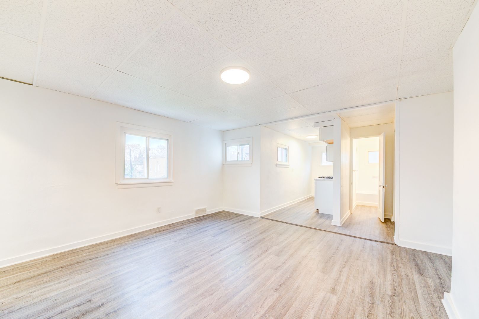 615 E Warrington Ave unit Unit #2 – photo 3