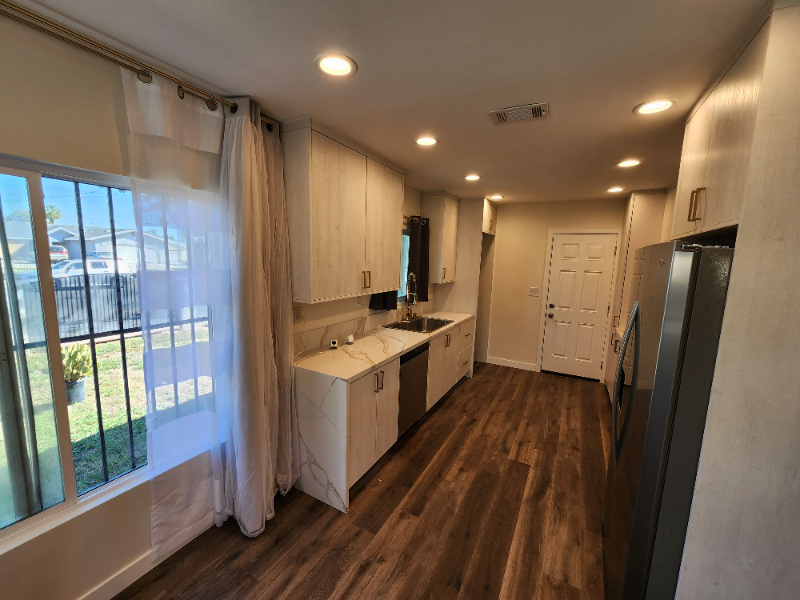 1364 Belle St unit 1 – photo 2