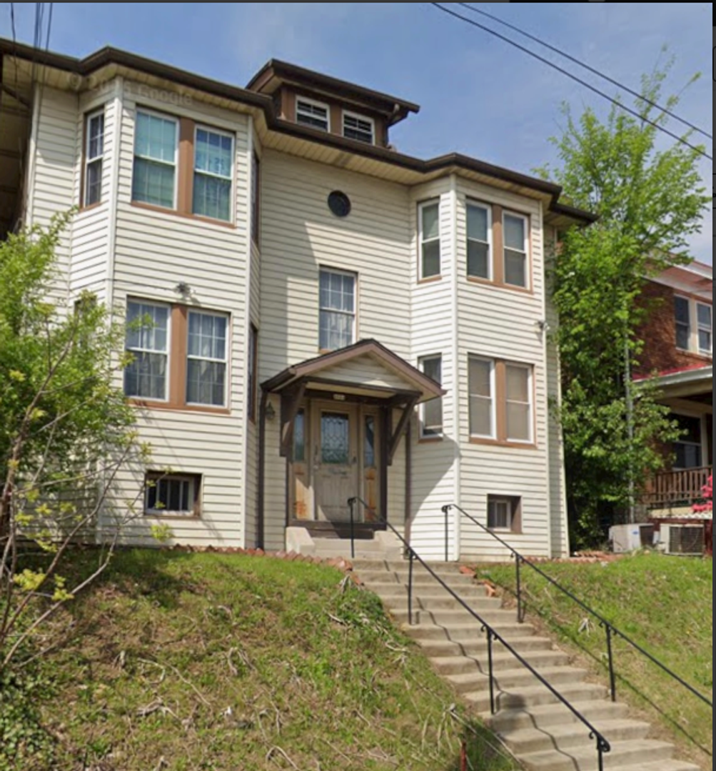 2824 Clermont Ave unit B – photo 1