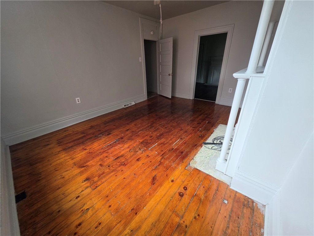 4529 Friendship Ave unit 1 – photo 4