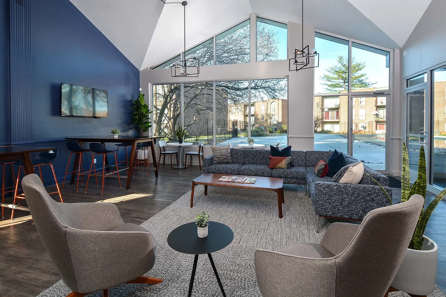 Metro Pointe – photo 4