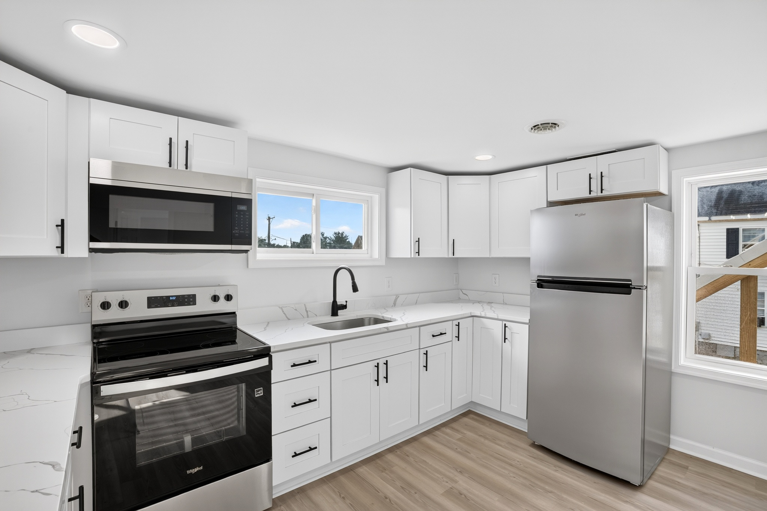428 S Governors Ave unit C 2BED/2BATH – photo 3