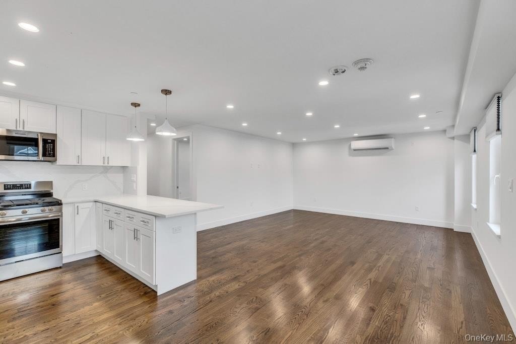 1431 Old Northern Blvd #6 – photo 5
