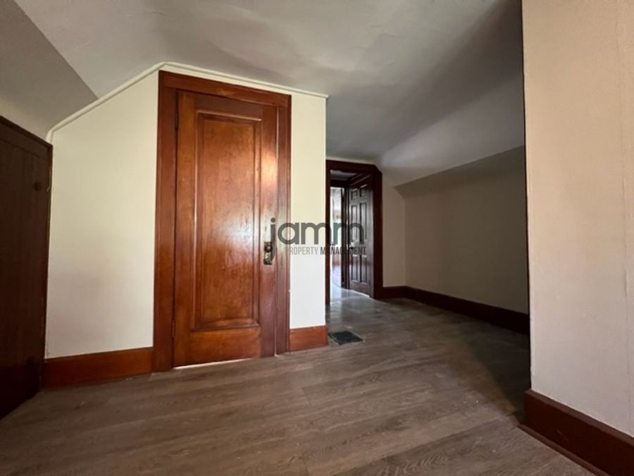 2181 Edgewood Rd – photo 3