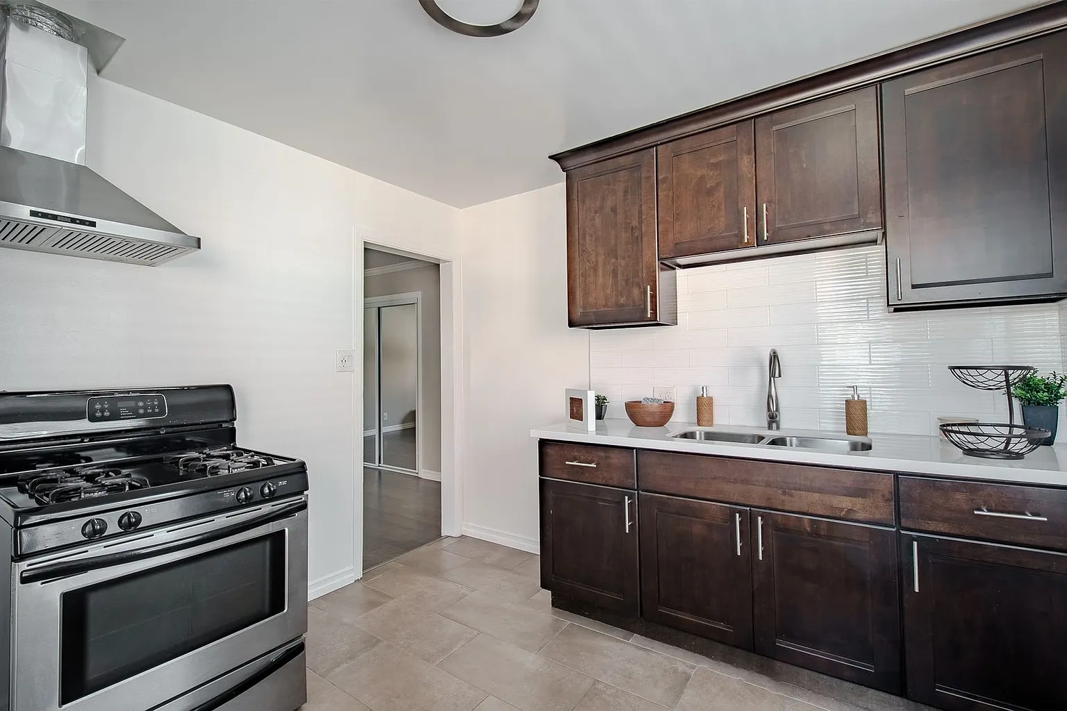 32 Esperanza Ave. – photo 1