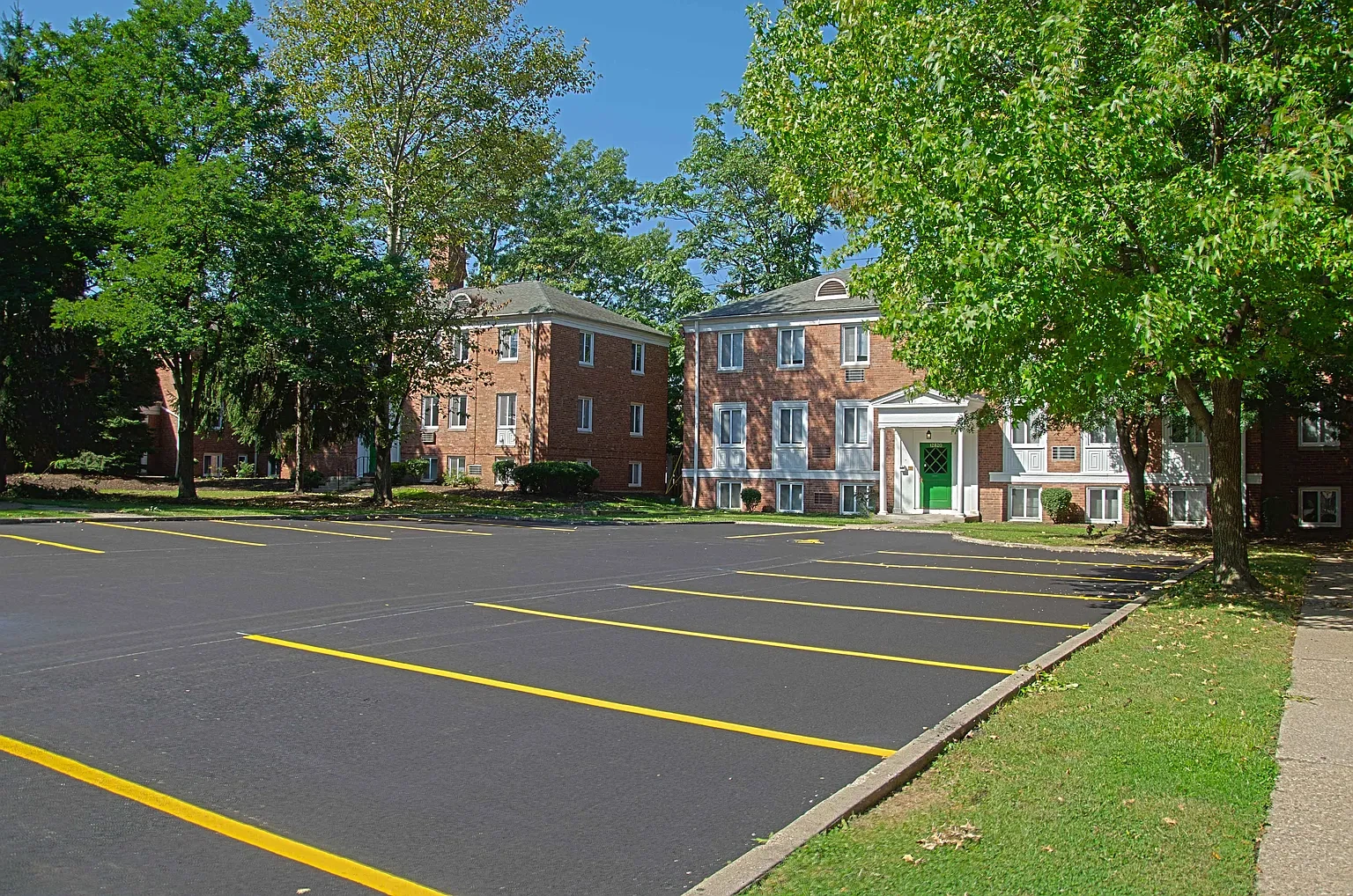 Fairhill Gardens – photo 5