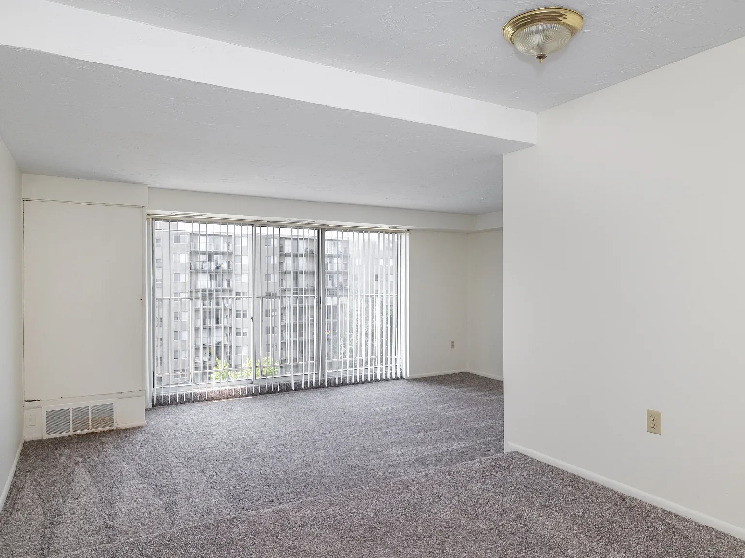 Portage Towers Apartments – photo 1