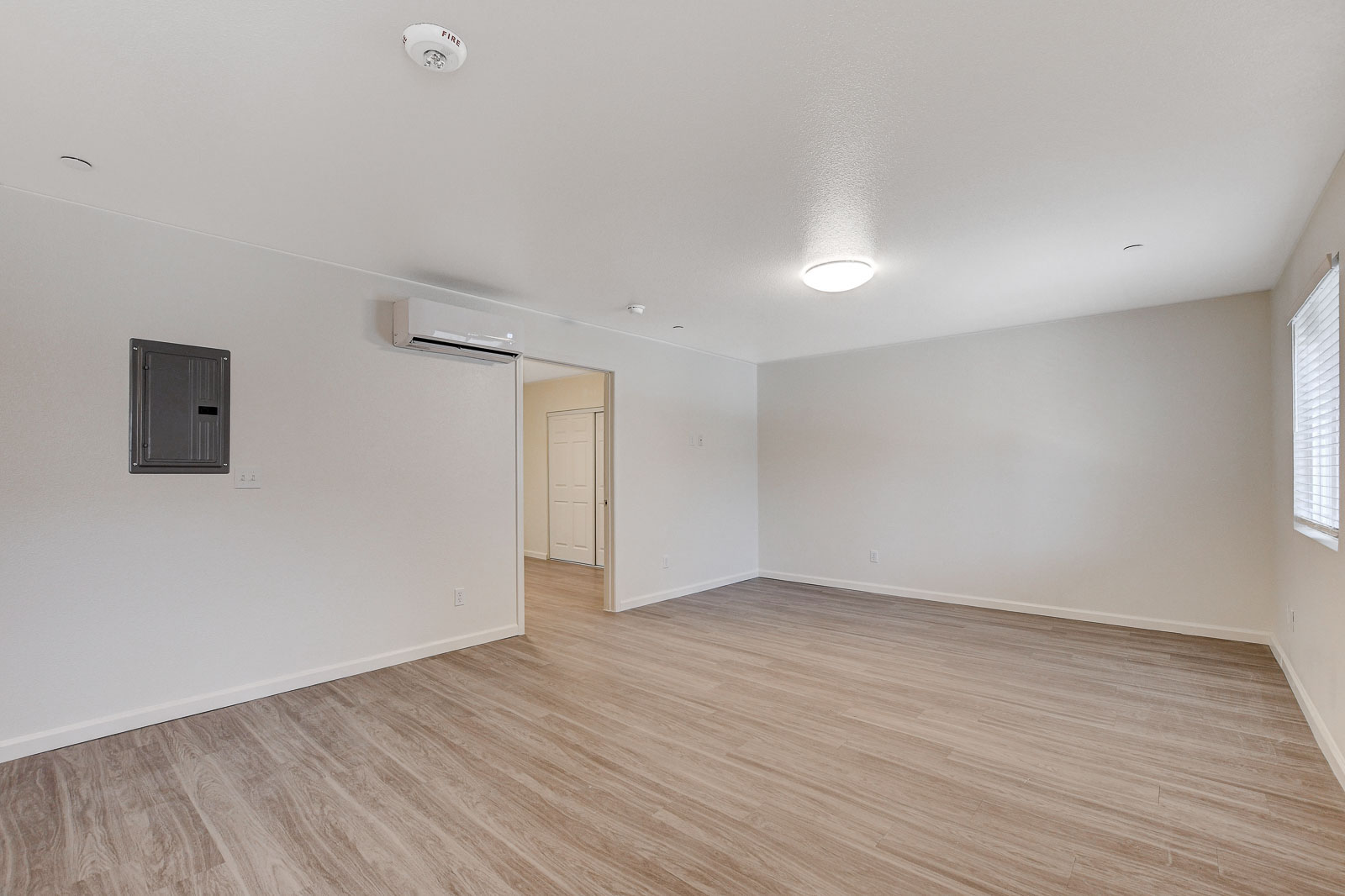 405 S 10th St unit 3 – photo 4