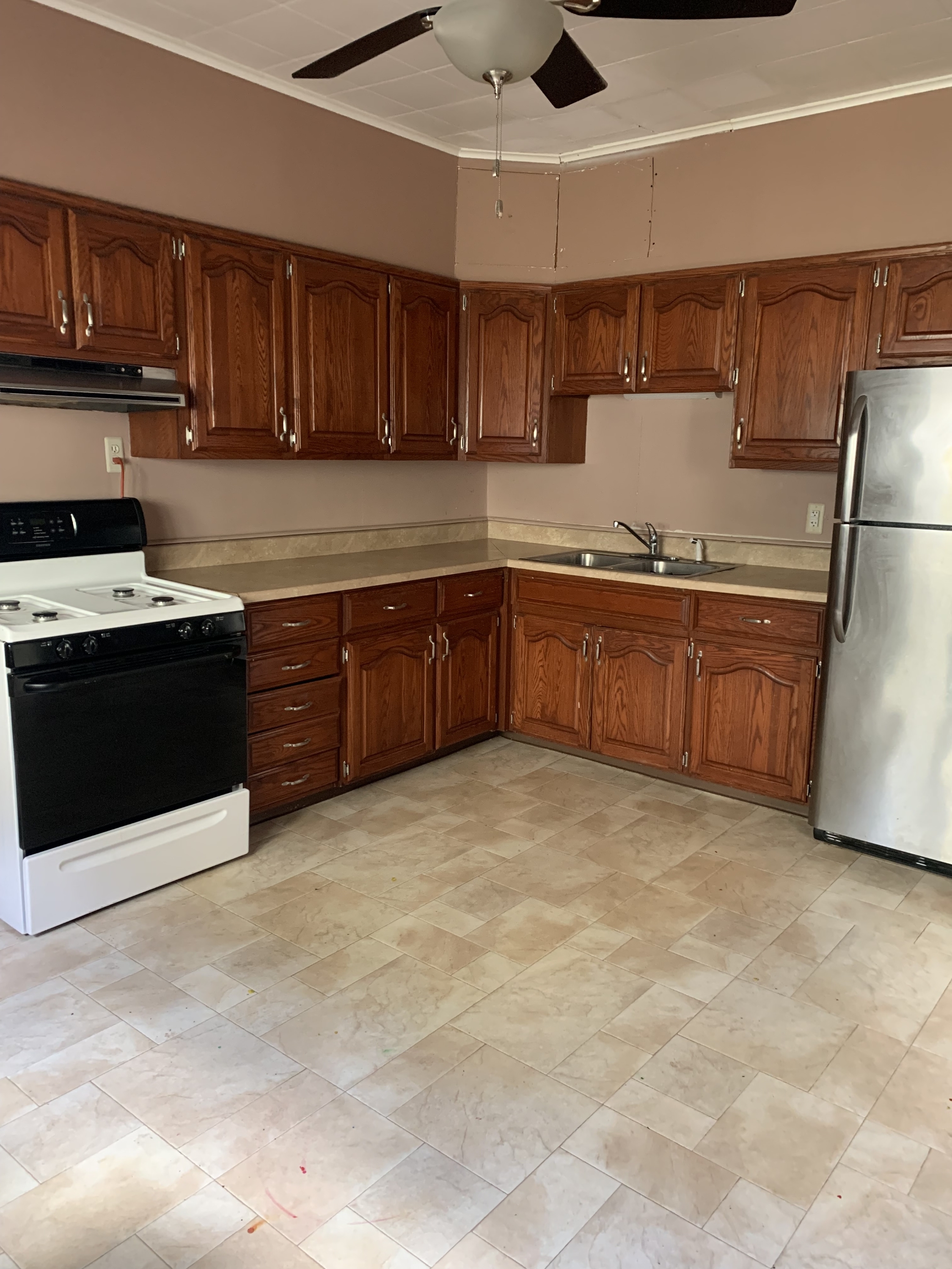 125 E Bennett St – photo 3