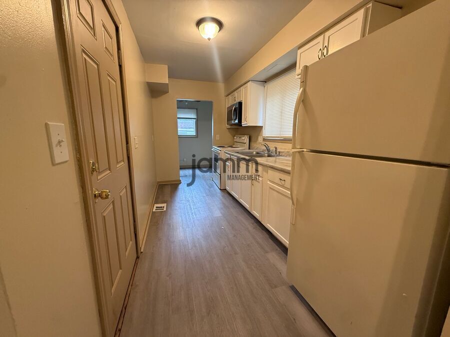 1671 Belmar Rd – photo 5