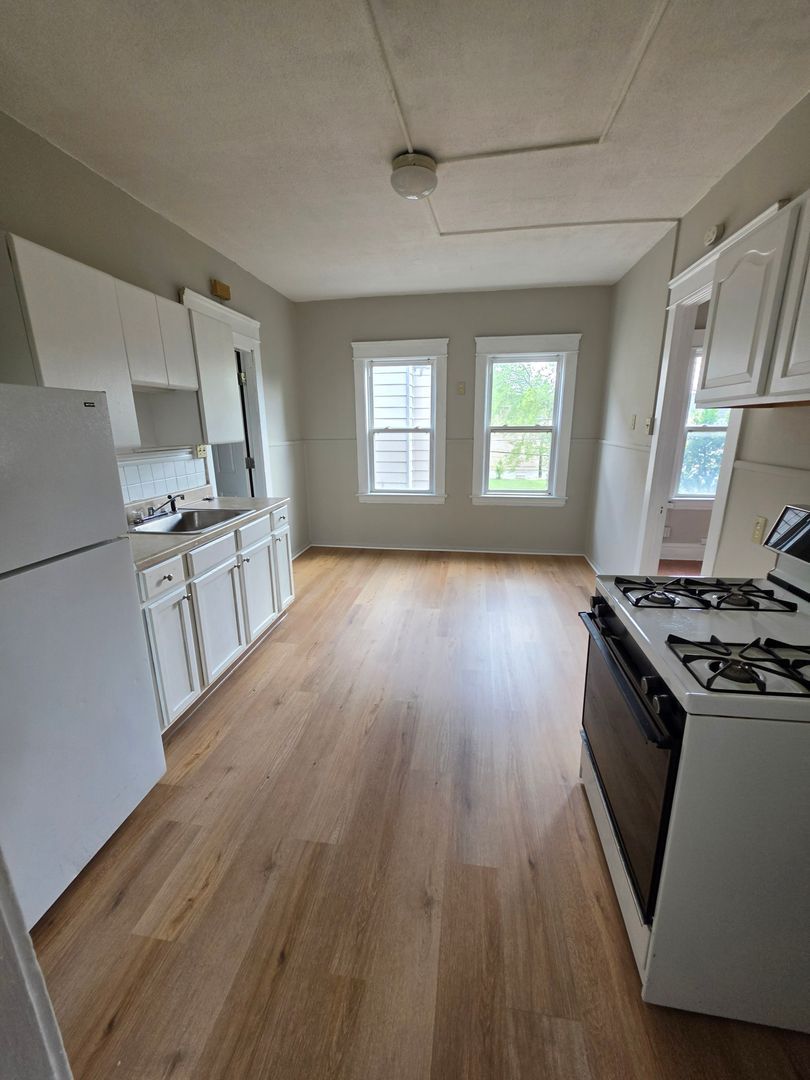 6321 Lansing Ave unit 4 – photo 3