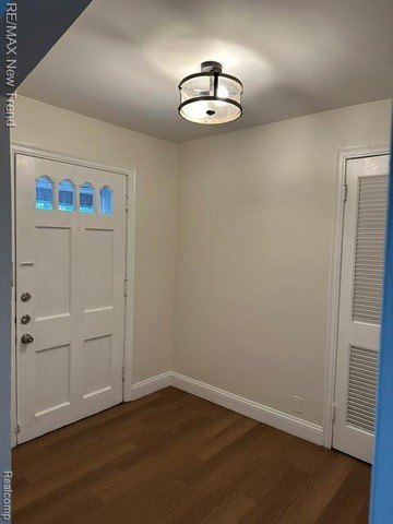 4510 W Maple Rd – photo 3