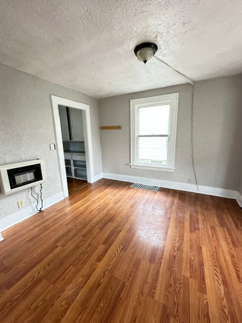 1007 Brownell Ave – photo 4