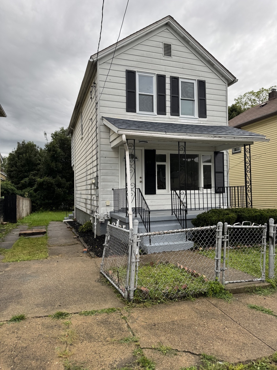 315 Cooper St – photo 1