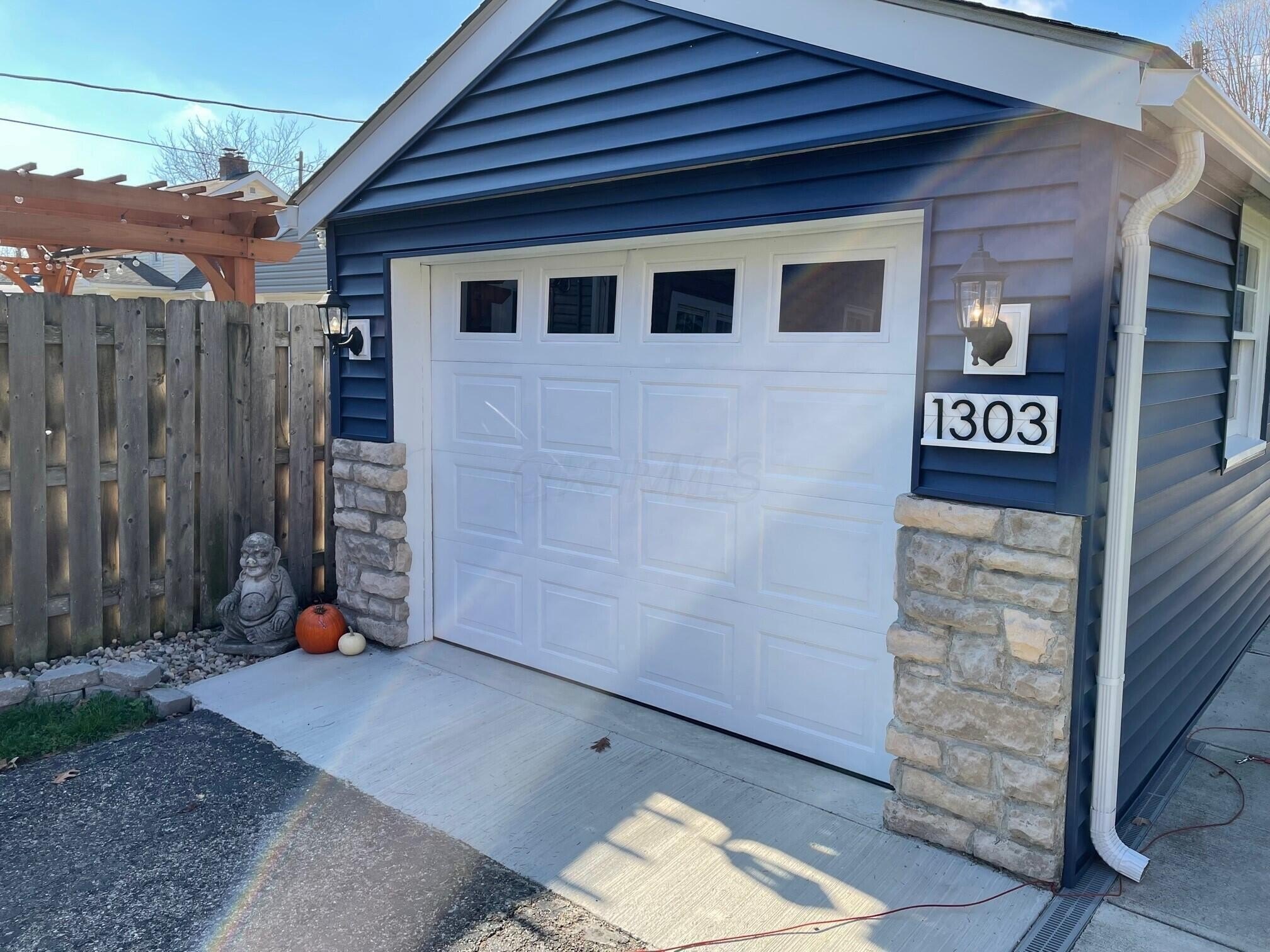 1303 Elmwood Ave – photo 2