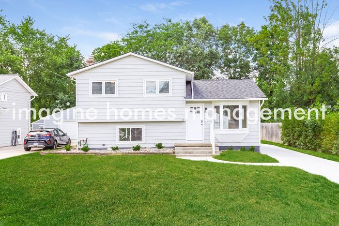 915 Lloyd Ave – photo 1