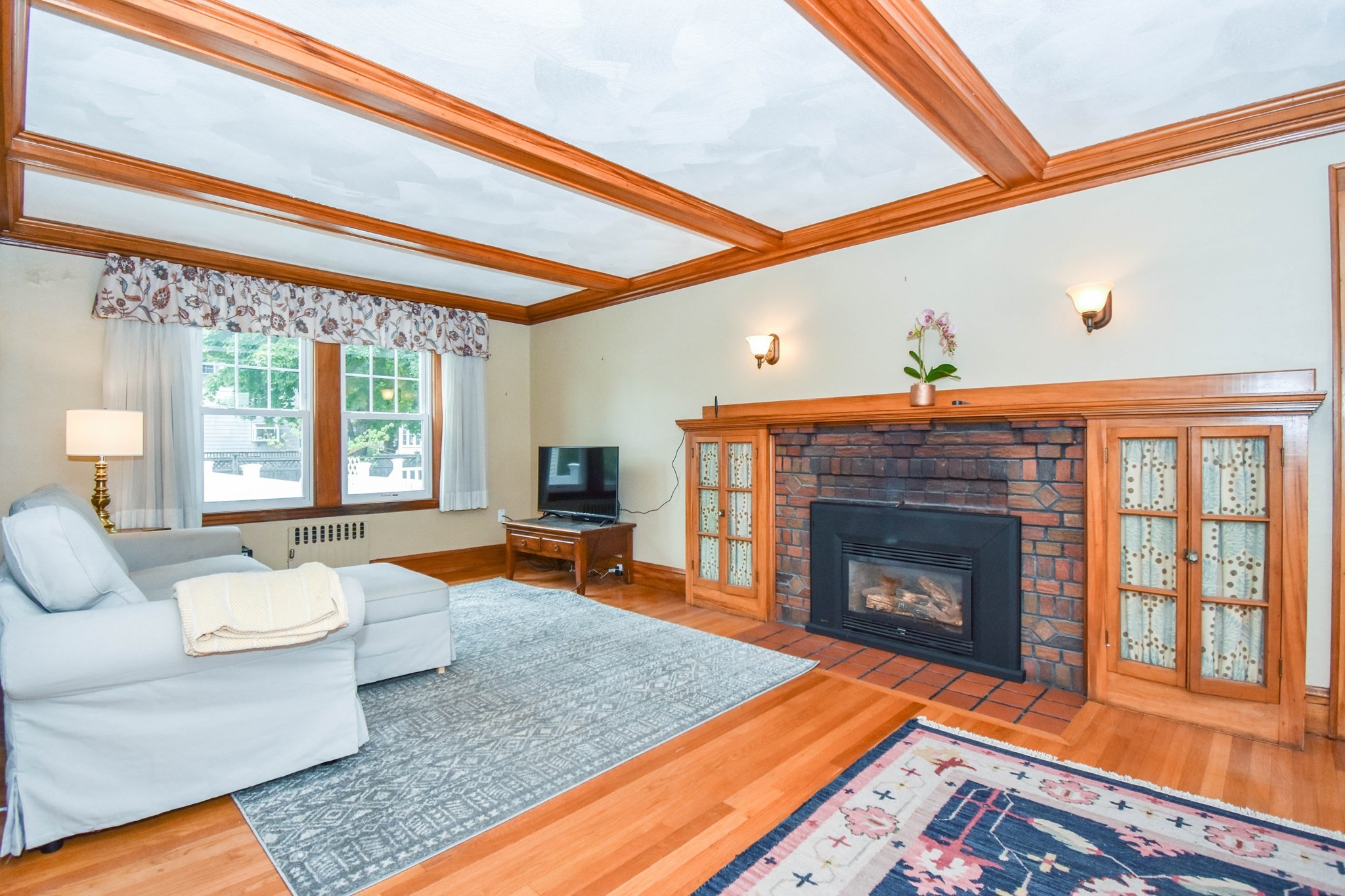 36 Whittier Rd – photo 2
