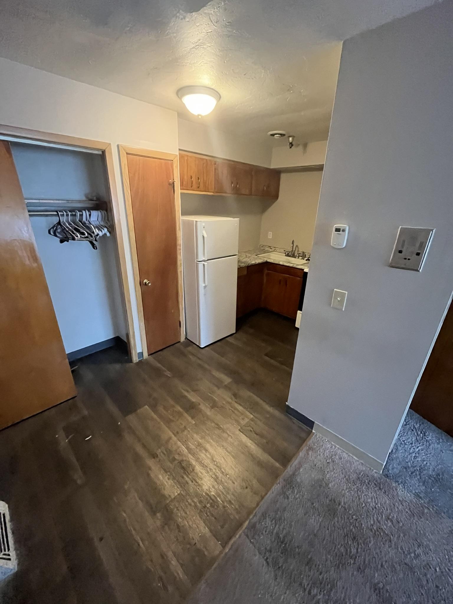 17745 Lakeshore Blvd unit 8 – photo 3