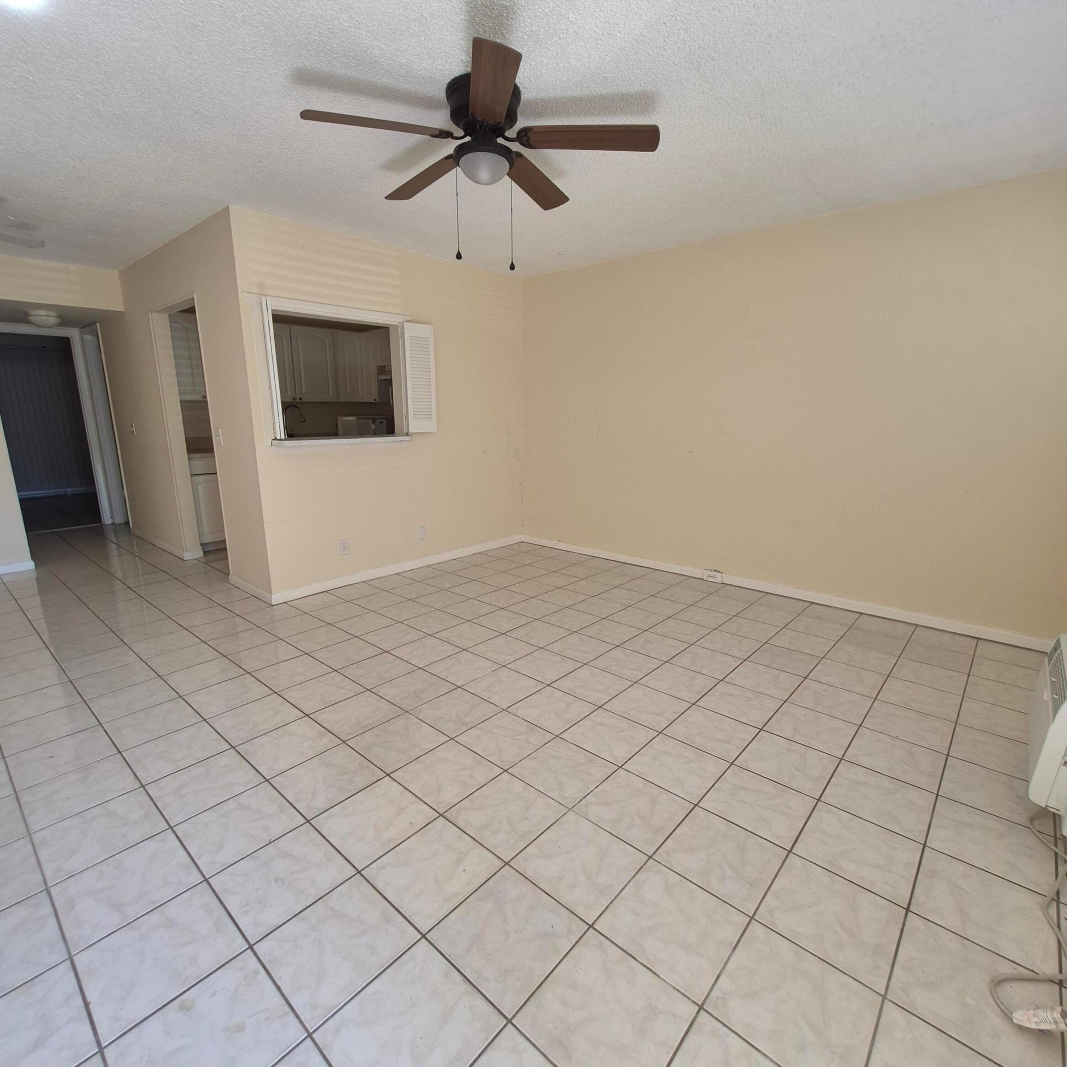 118 Kent St unit H – photo 2