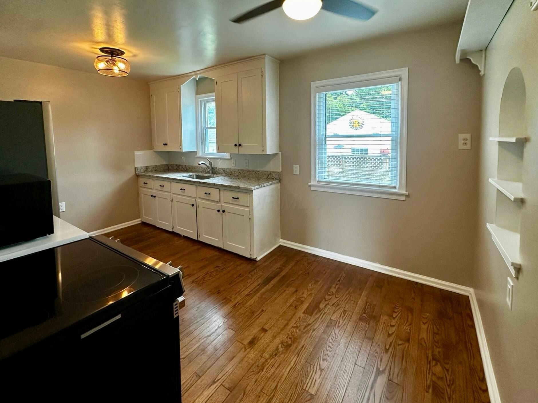 2778 Bellwood Ave – photo 4