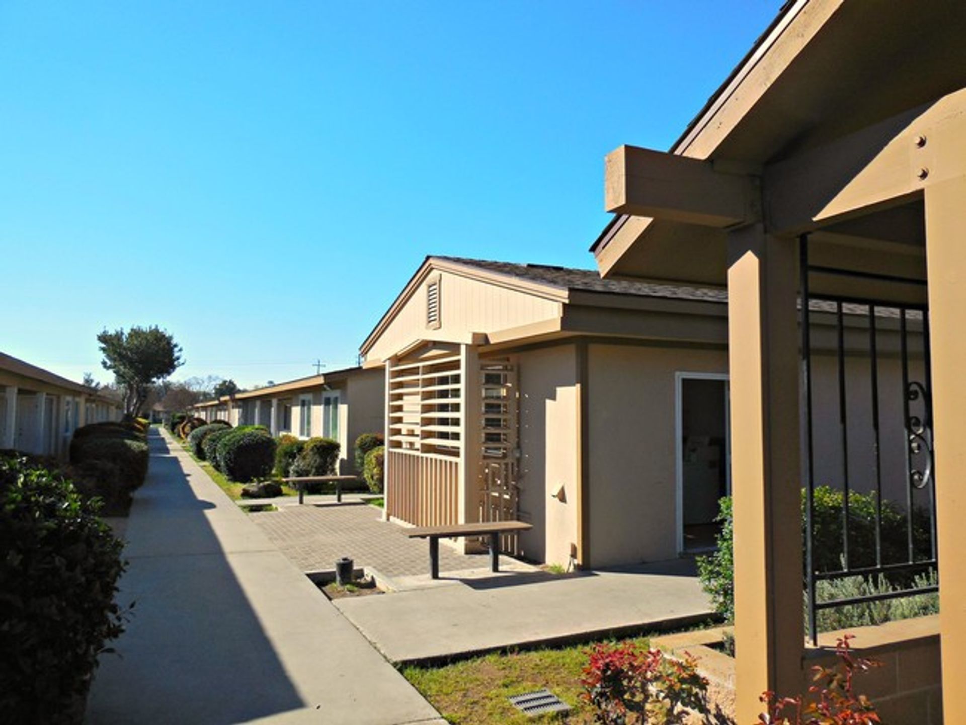 210 W Dakota Ave unit 210-B – photo 4