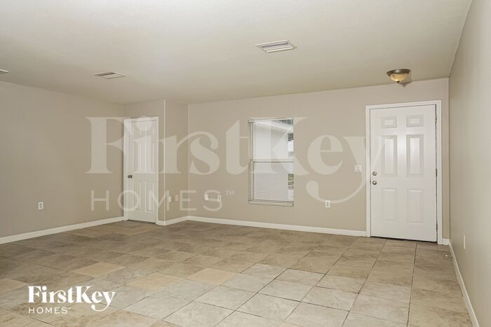 412 10th Ave E – photo 3