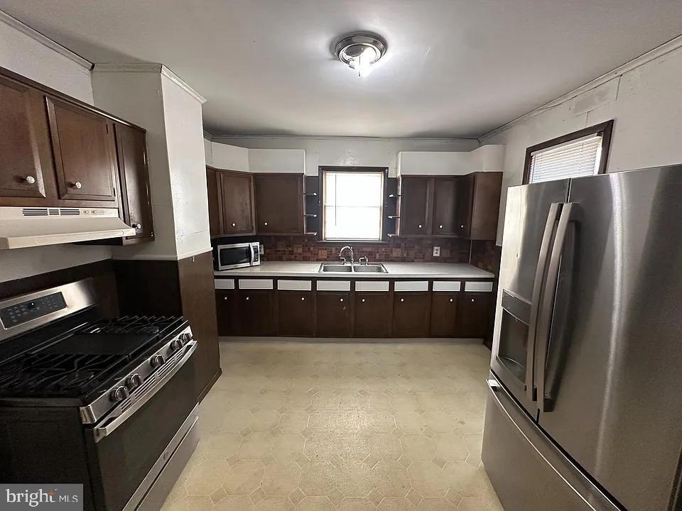 306 W Main St – photo 2