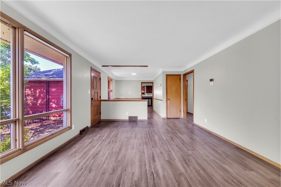 3460 Hetzel Dr – photo 4