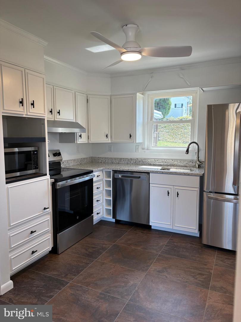 2620 Raleigh Dr – photo 5