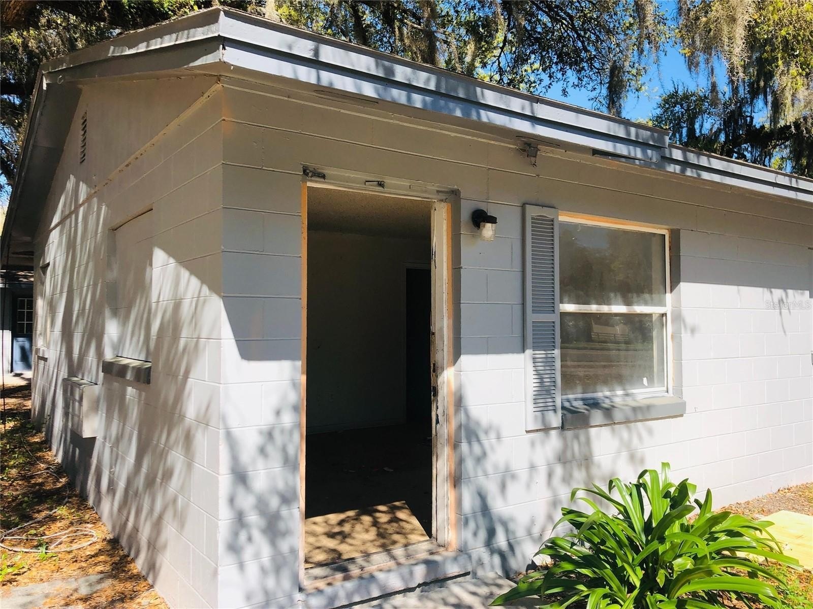 411 Kilgore St – photo 3