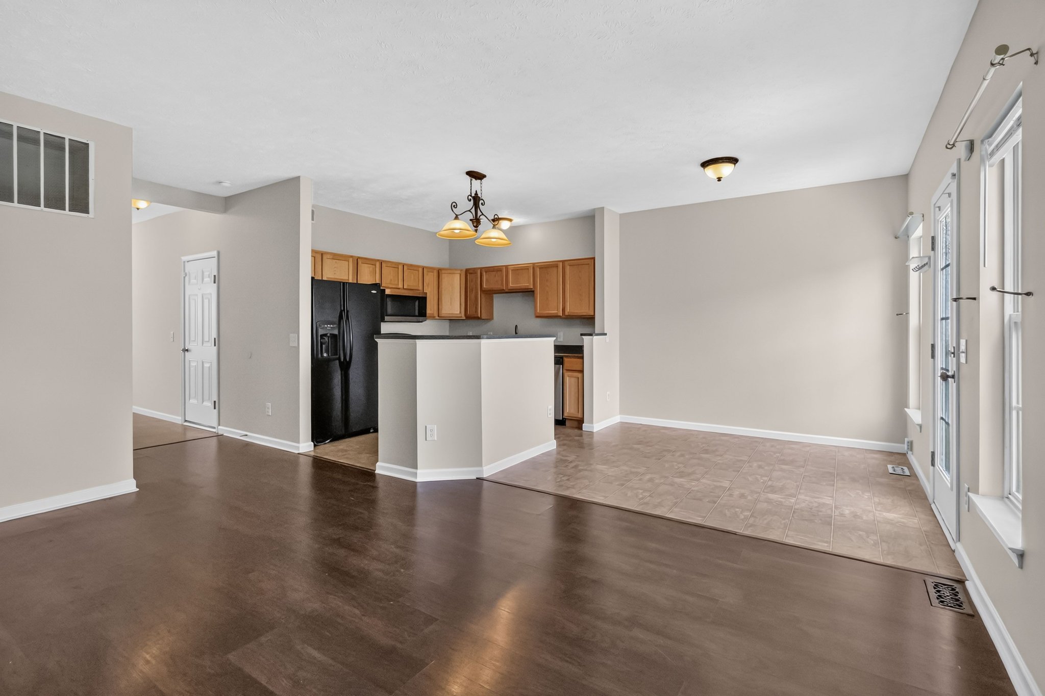 102 Yellowstone Ct – photo 4