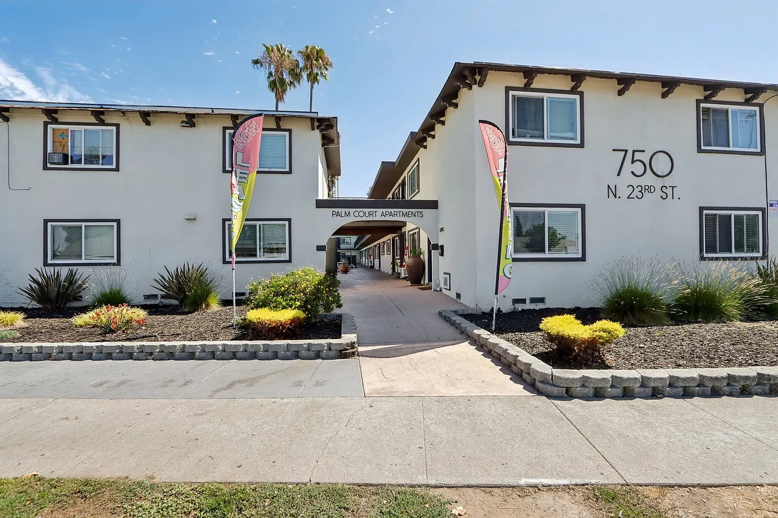 Palm Court Apartments – photo 2