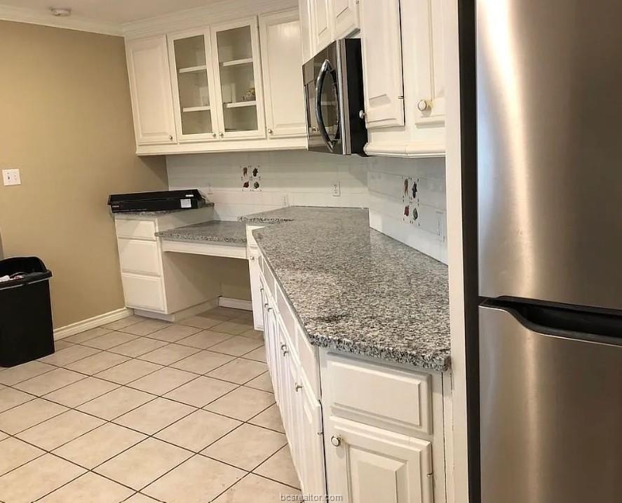 201 W Brookside Dr – photo 2