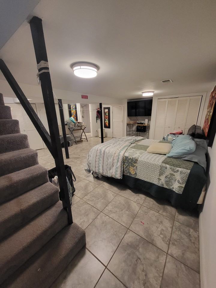120 White Oak Terrace unit 1 – photo 3