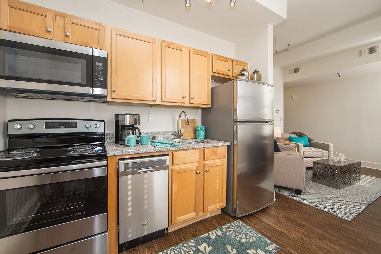 Grace & Monroe Apartments – photo 1