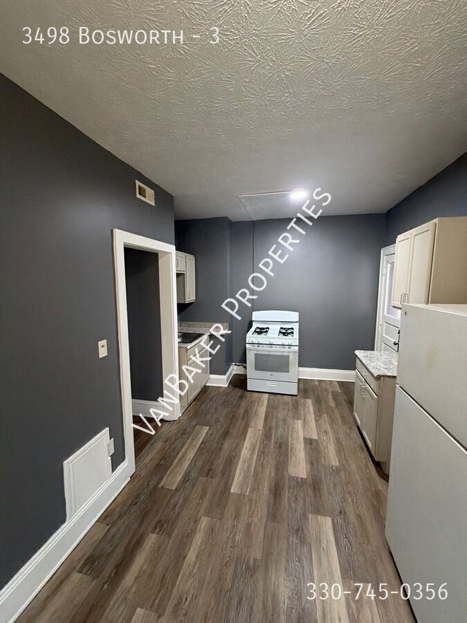 3498 Bosworth Rd – photo 3