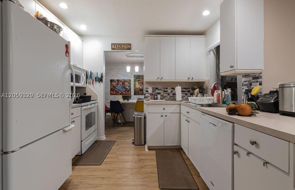7940 NW 9th St #7940 – photo 5