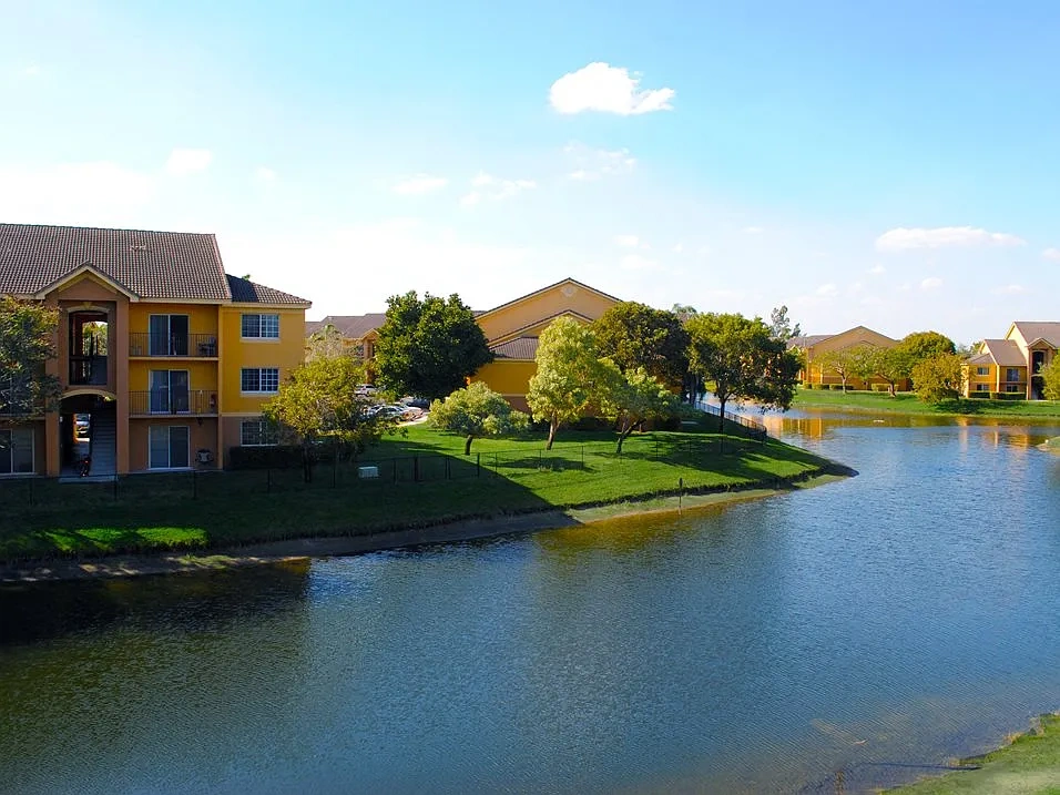 Indian Trace Apartments – photo 3
