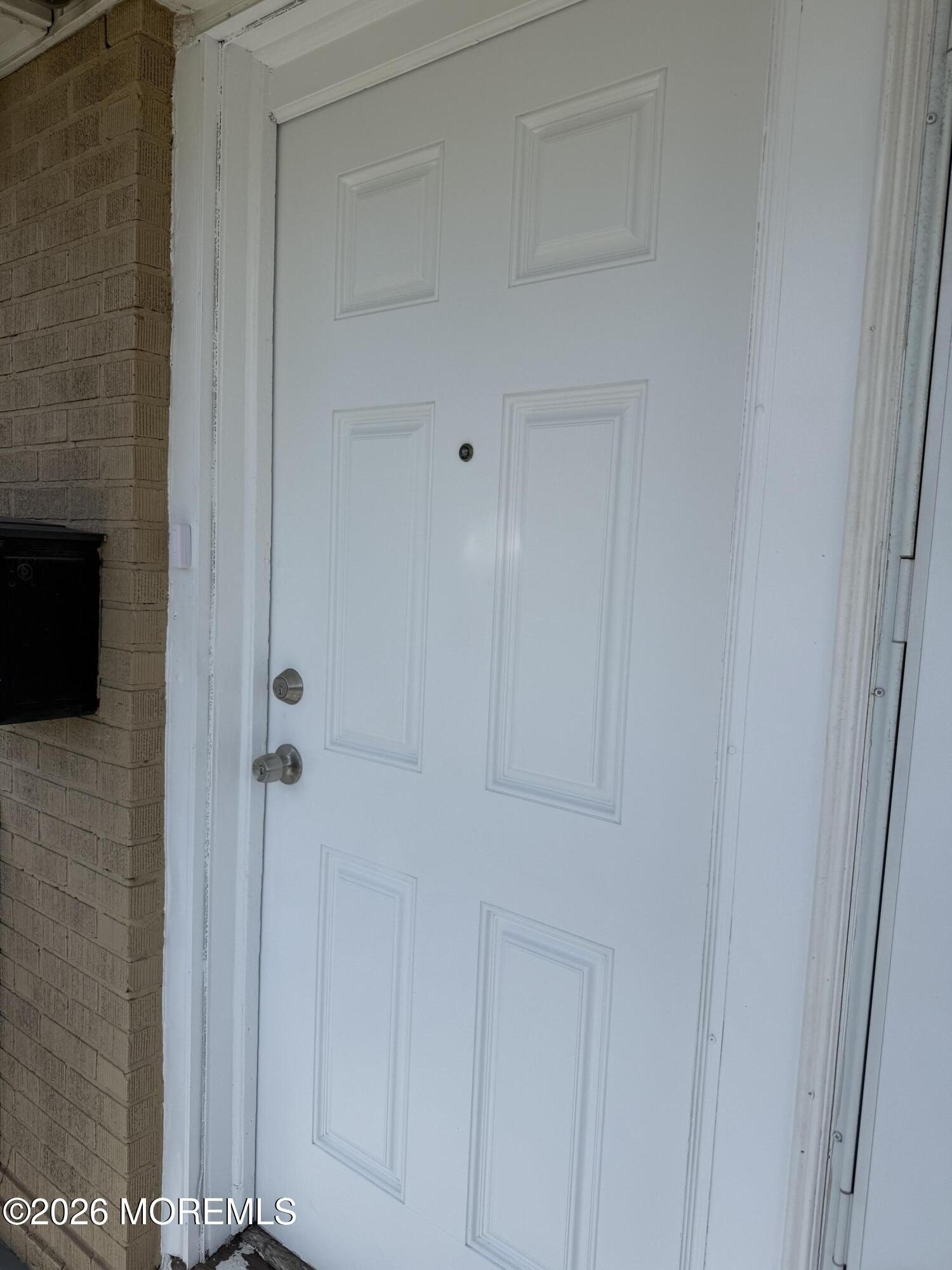 181 Garfield Ave – photo 3