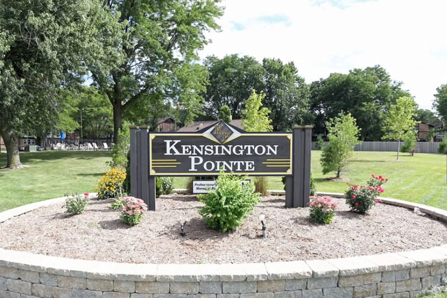 Kensington Pointe Apartments – photo 2