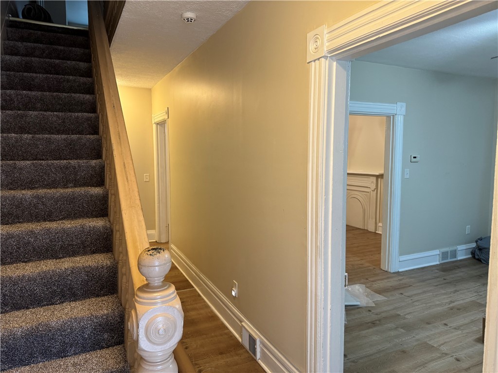 1130 Goettmann St – photo 4